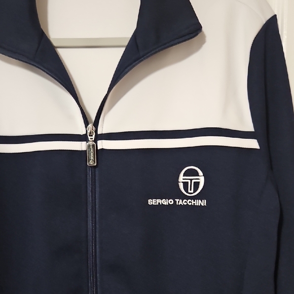 Sergio Tacchini Men's Zip-Up Sweater in Navy and White - Picture 2 of 7